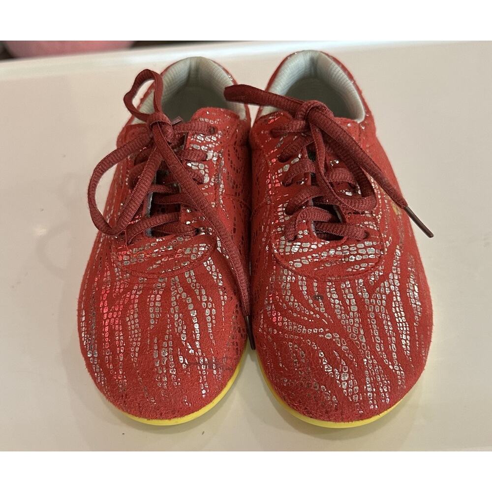 Martial Arts Sneakers Red Silver Threads Youth Size‎ 34